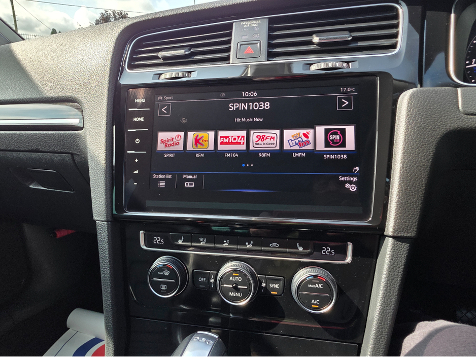 2020 Volkswagen Golf 1.4 FULL LEATHER SEATS ELECTRIC MEMORY SEATS  NAVI VIRTUAL CLOCKS ANDROID AUTO CARPLAY BLIND SPOT REAR TRAFFIC ASSIST ROAD SIGN RECOGNIZING  LANE ASSIST LOW TAX BAND €22,950