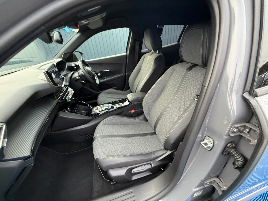 2024 Peugeot 2008 ALLURE - ELECTRIC - AUTO - 12M WARRANTY - CAR: 1601