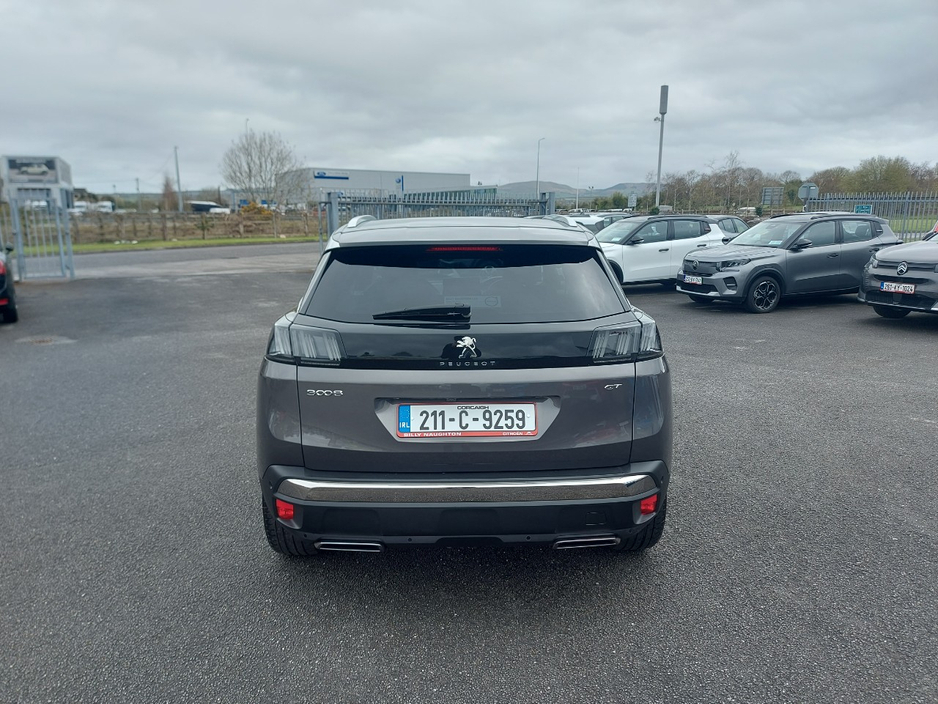 2021 Peugeot 3008 - image 6