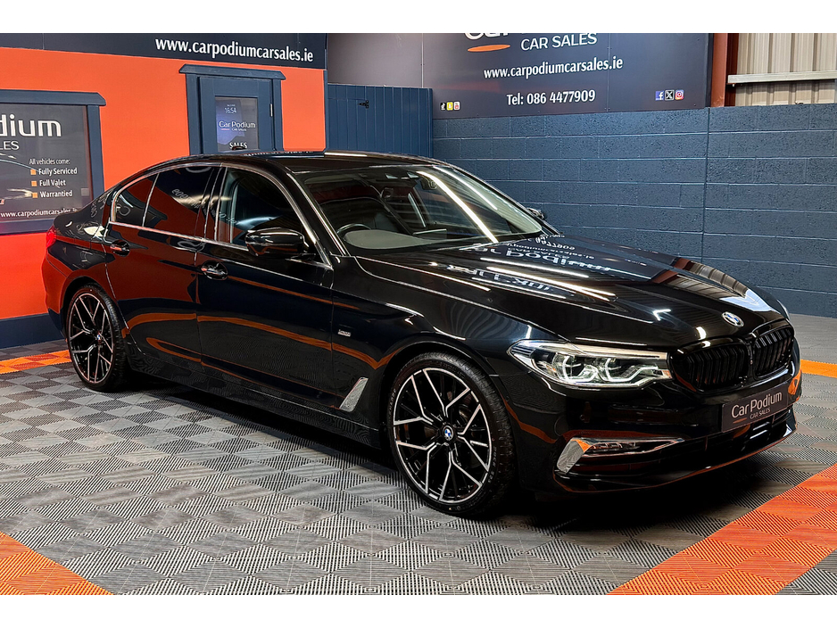 2017 BMW 5 Series - image 6