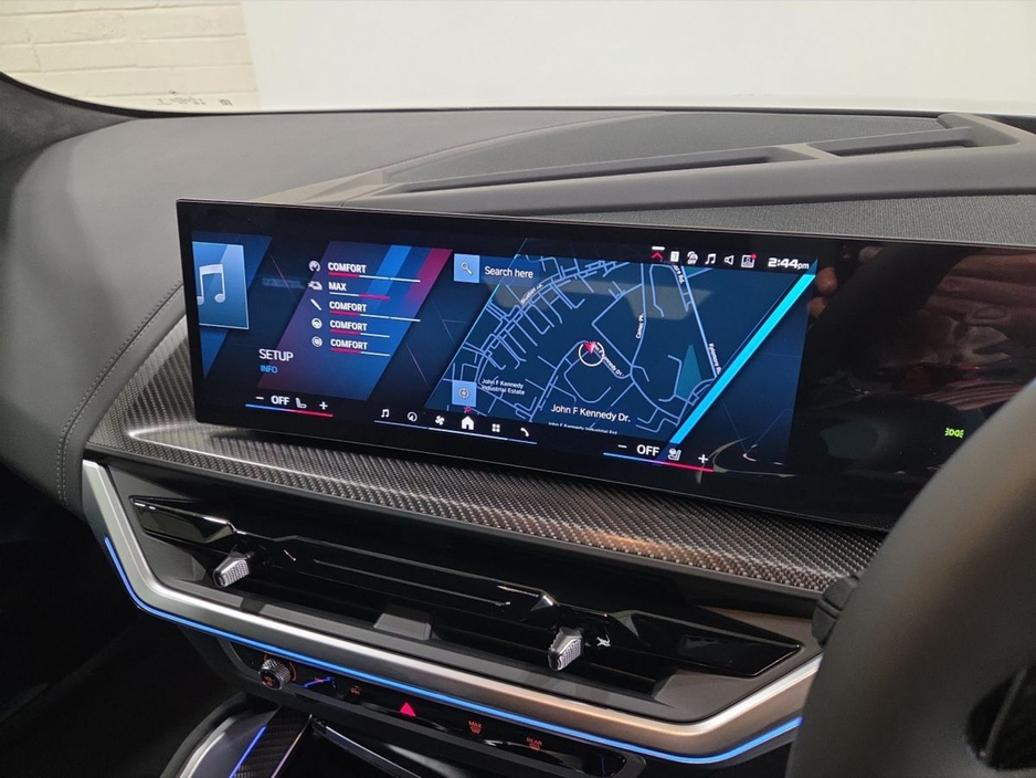 2026 BMW XM - image 19