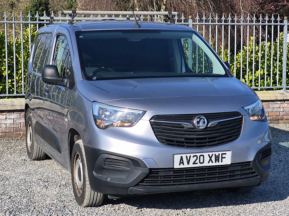2020 Vauxhall Combo - image 6
