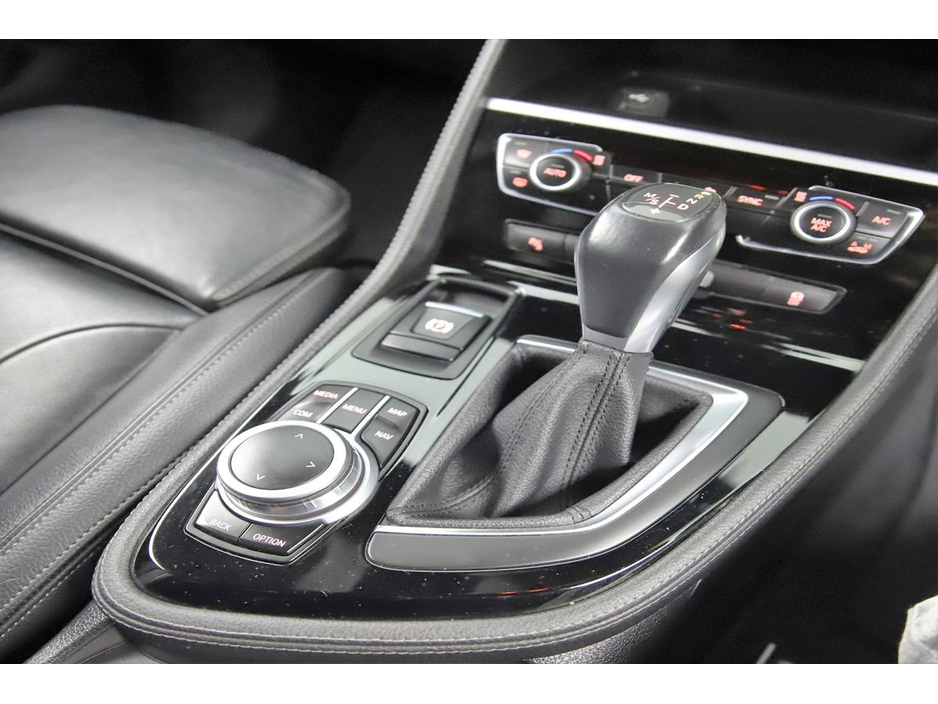 2020 BMW 2 Series - image 18