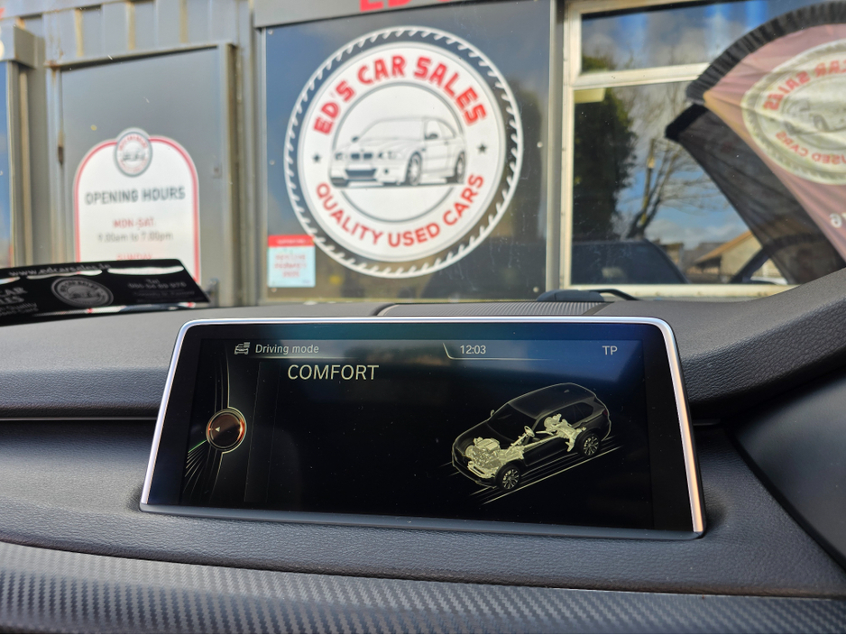 2015 BMW X5 - image 28