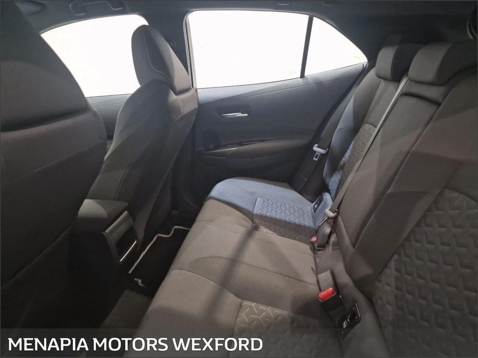 2023 Toyota Corolla - image 12