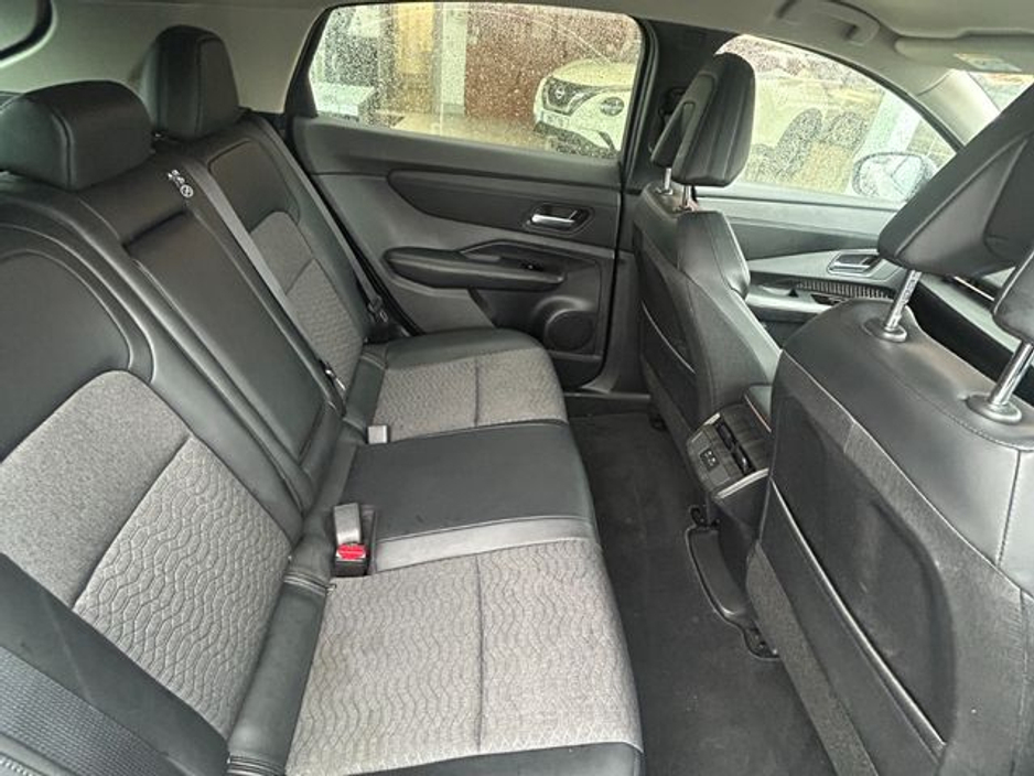 2023 Nissan Ariya - image 10