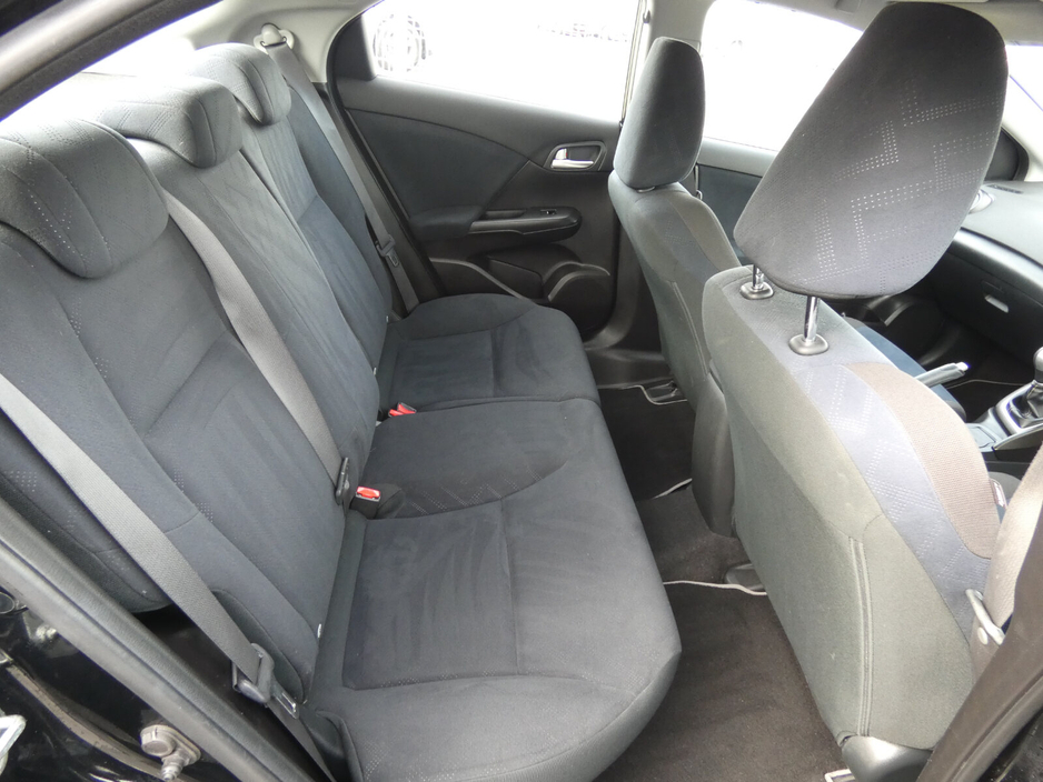 2014 Honda Civic - image 10