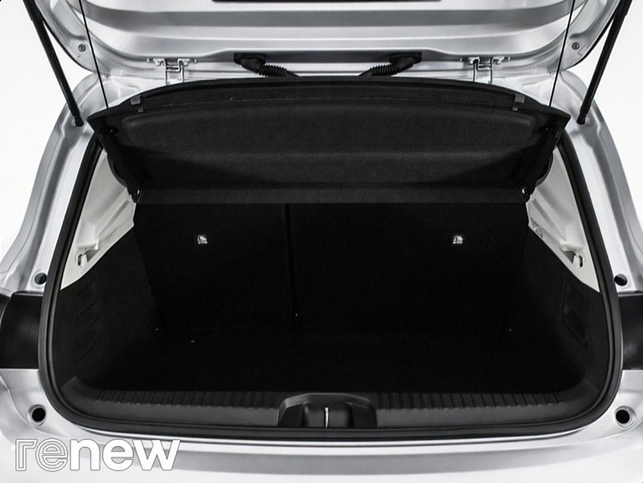 2021 Renault Clio - image 12