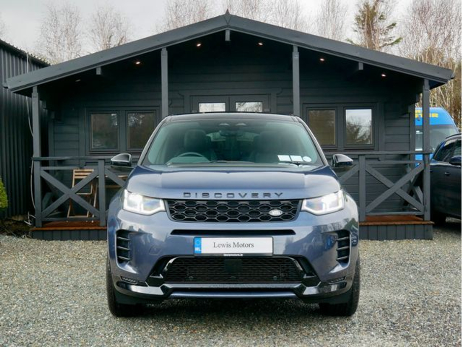 2024 Land Rover Discovery Sport - image 2