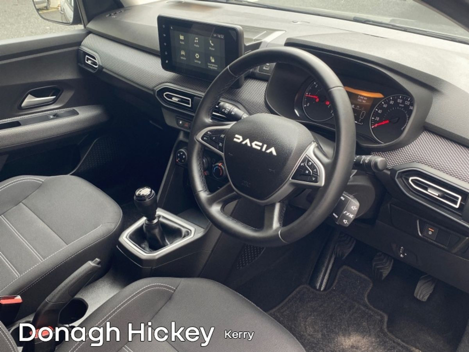 2024 Dacia Sandero - image 5