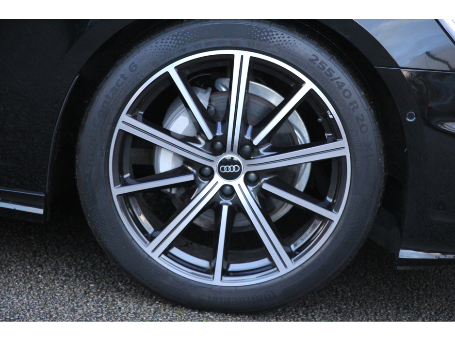 2025 Audi A6 Quattro S Line * Heads up display * B&O sound * 360 cameras €71,950