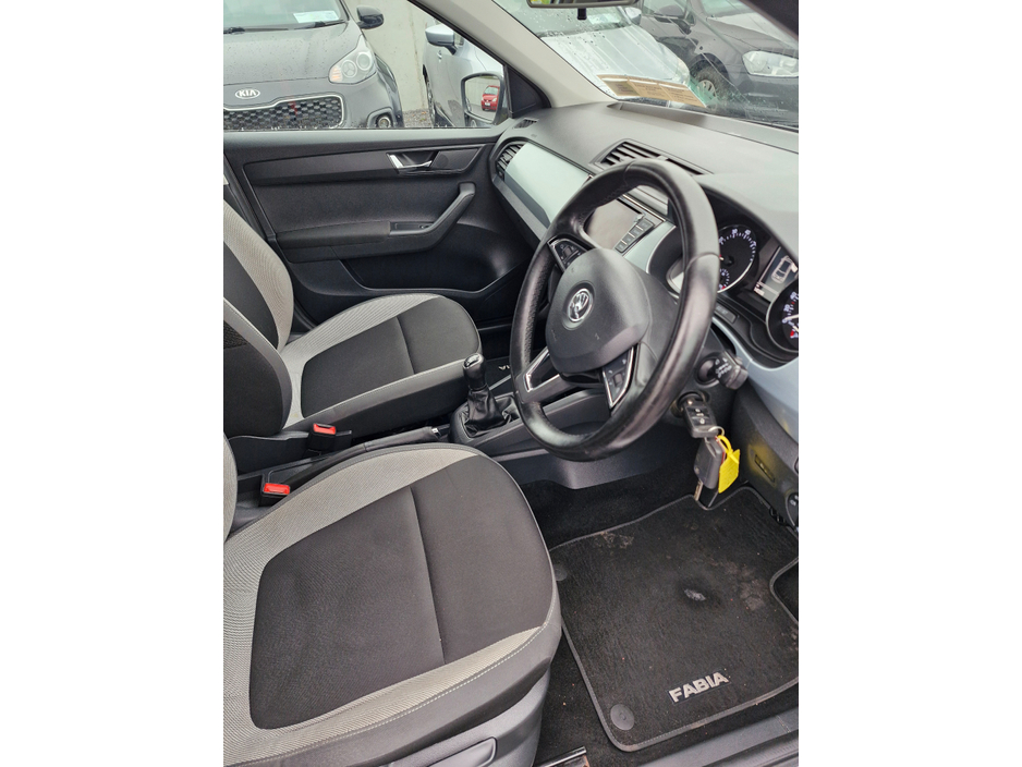 2017 Skoda Fabia AMBITION 1.0 MPI 60HP 4DR €9,950