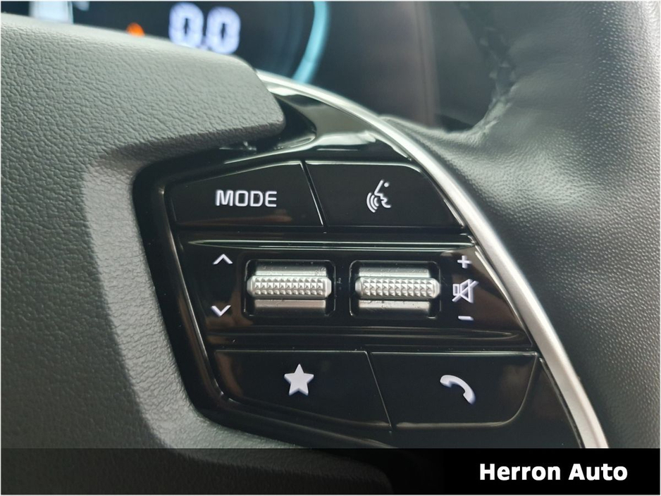 2024 Kia Niro - image 9