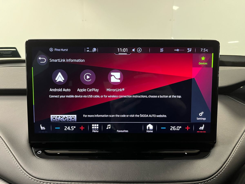 2024 Skoda Enyaq Sportline IV 80 - Crystal Grille - Reversing Camera - Ambient Lighting - Sat Nav - Climate Control - Heated Seats - Keyless Start - Apple CarPlay/Android Auto €41,950