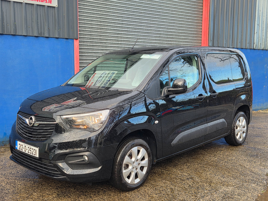 2021 Opel Combo  €12,499