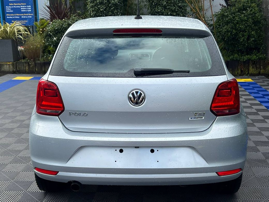 2015 Volkswagen Polo - image 16