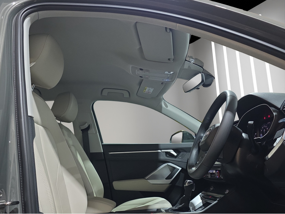 2023 Audi Q3 - image 22