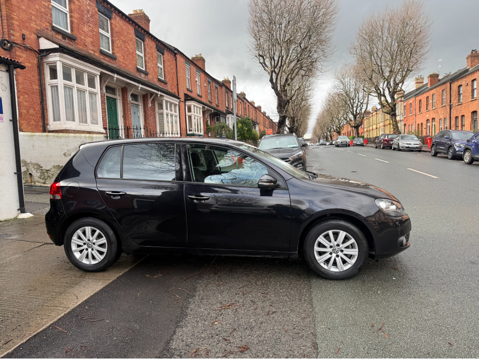 2012 Volkswagen Golf 1.2tsi Automatic, Only 66kms! New Nct 02/2026, Bluetooth, Apple Car Play, Android Auto, Reversing Camera 5 Door, Immaculate Condition, A/C, Alloys, Service & Warranty Included, SIMI Dealer, €9,950