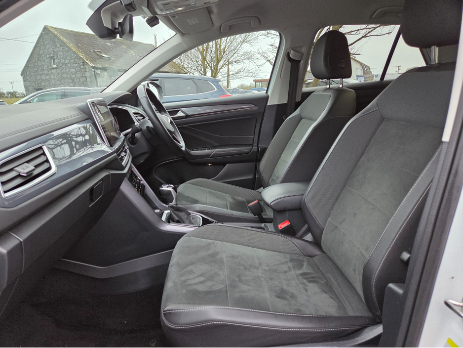 2023 Volkswagen T-Roc 2.0 Diesel Automatic €31,950