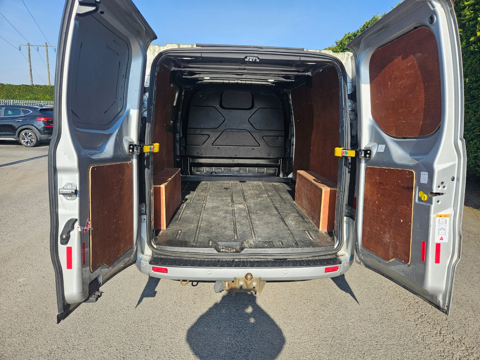 2019 Ford Transit - image 9