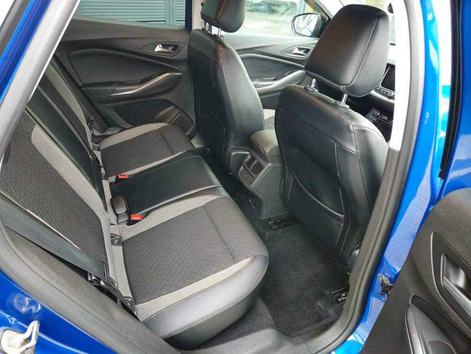 2019 Opel Grandland X - image 8