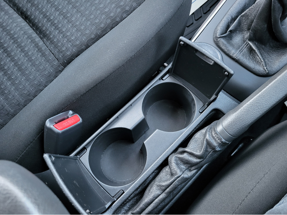 2010 Toyota Corolla - image 20