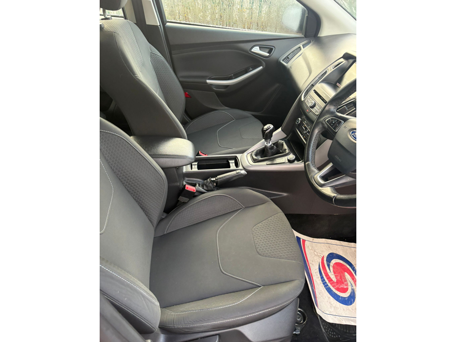 2017 Ford Focus 1.0 ECOBOOST ZETEC 125PS 5DR T €10,950