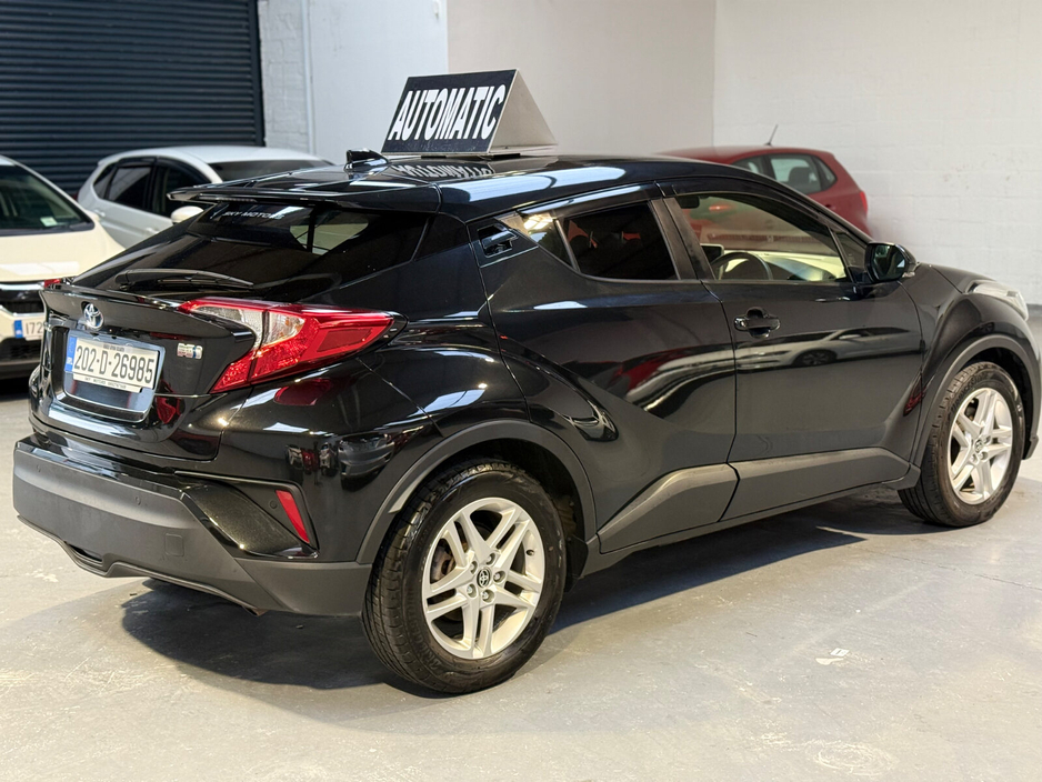 2020 Toyota C-HR 1.8 HYBRID LUNA €21,890