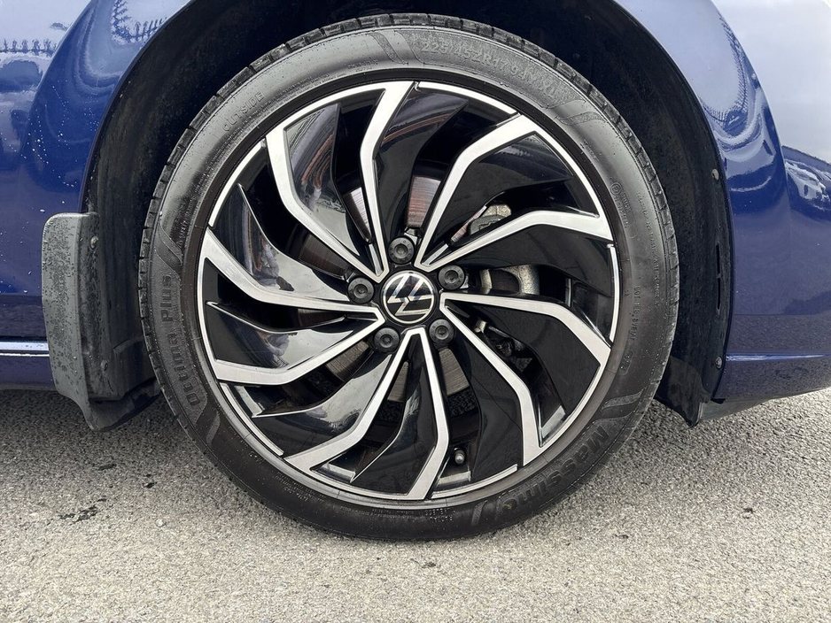 2023 Volkswagen Golf 2.0 TDI 115HP Style €29,975