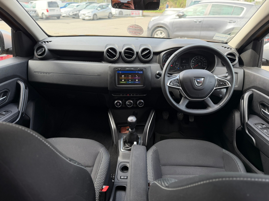 2019 Dacia Duster - image 4