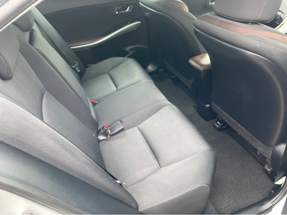 2013 Toyota Sai - image 14