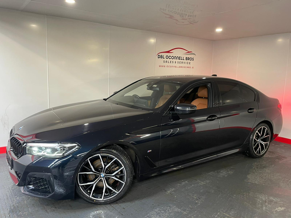 2022 BMW 5 Series - image 18