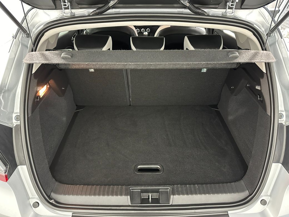 2020 Renault Captur - image 26