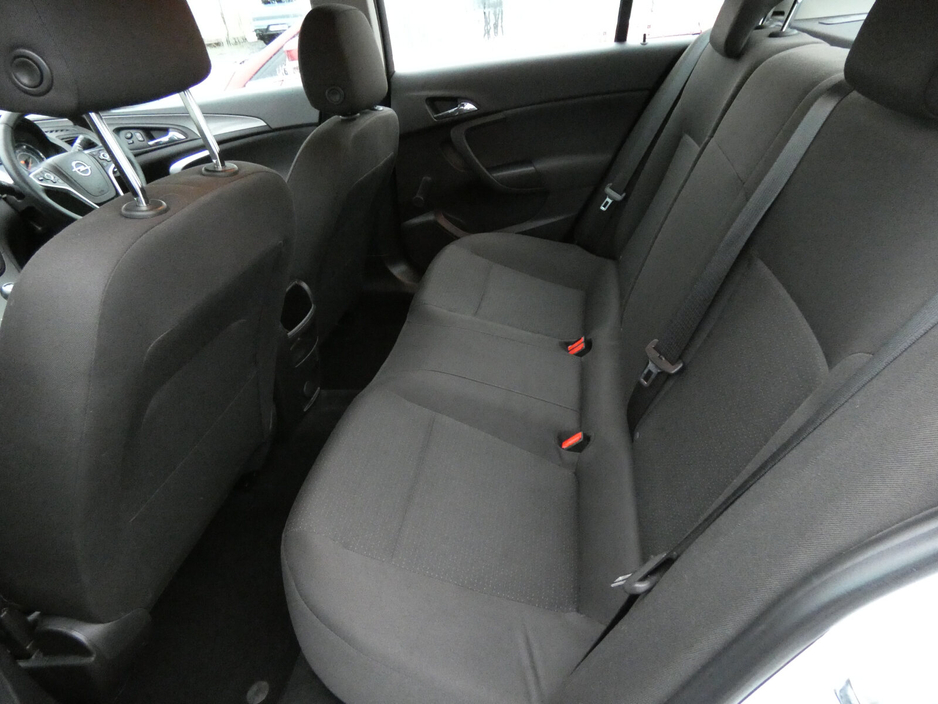 2016 Opel Insignia 1.6CDTI 136PS S €6,000