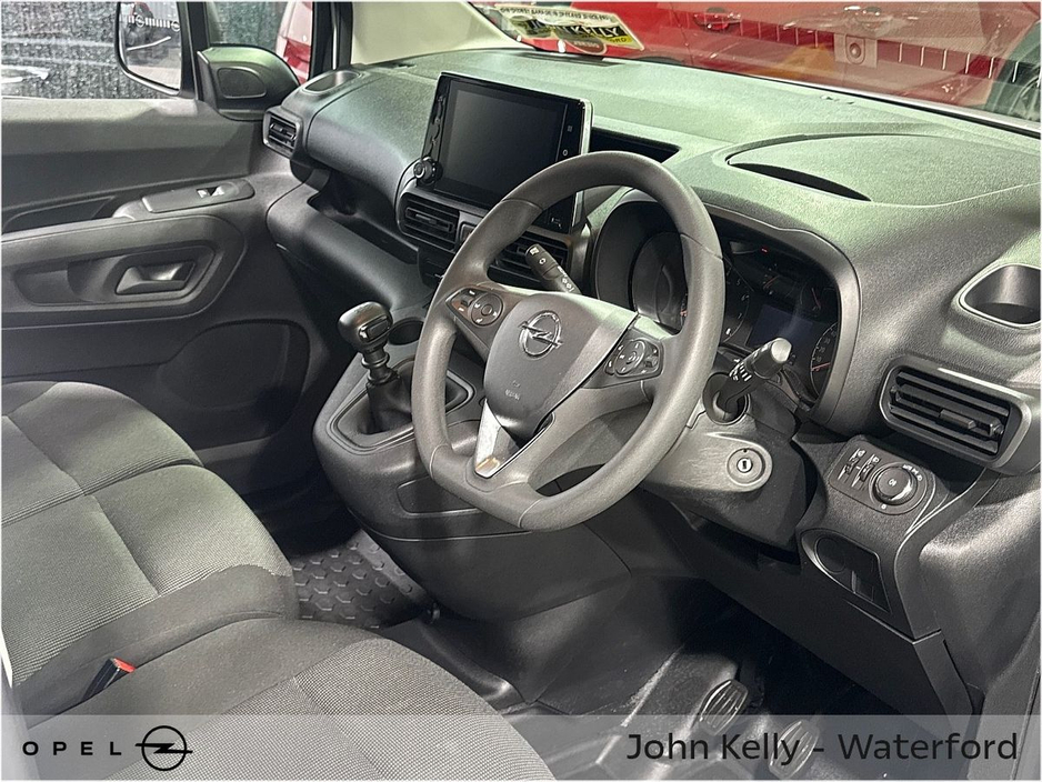 2024 Opel Combo KOMF L1 H1 100PS €19,995