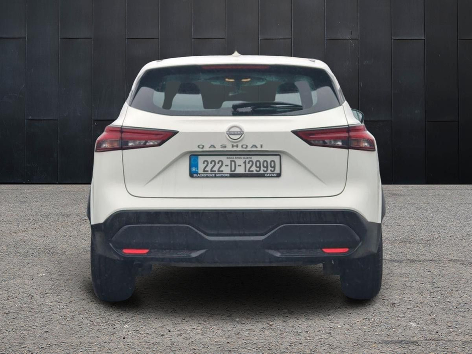 2022 Nissan Qashqai - image 9