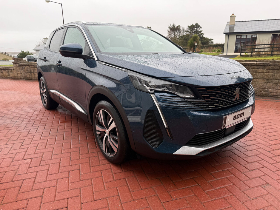 2021 Peugeot 3008 - image 4