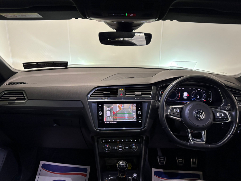 2019 Volkswagen Tiguan - image 5