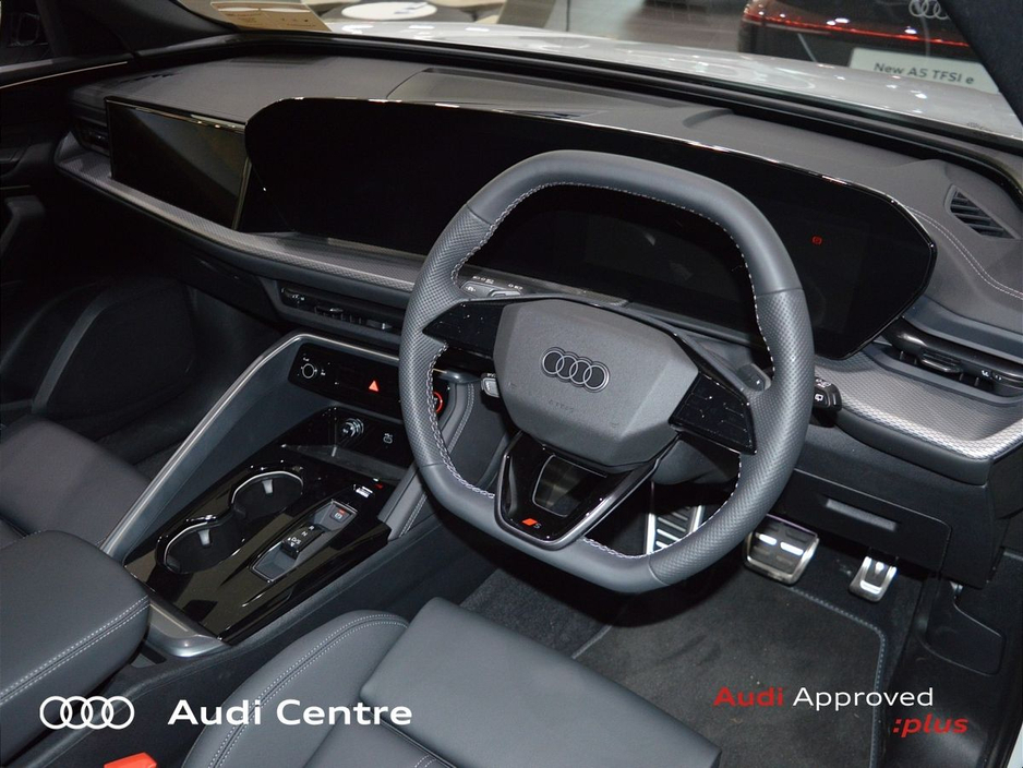 2026 Audi Q5 SUV S line e-hybrid quattro 220 kW S tronic €80,906