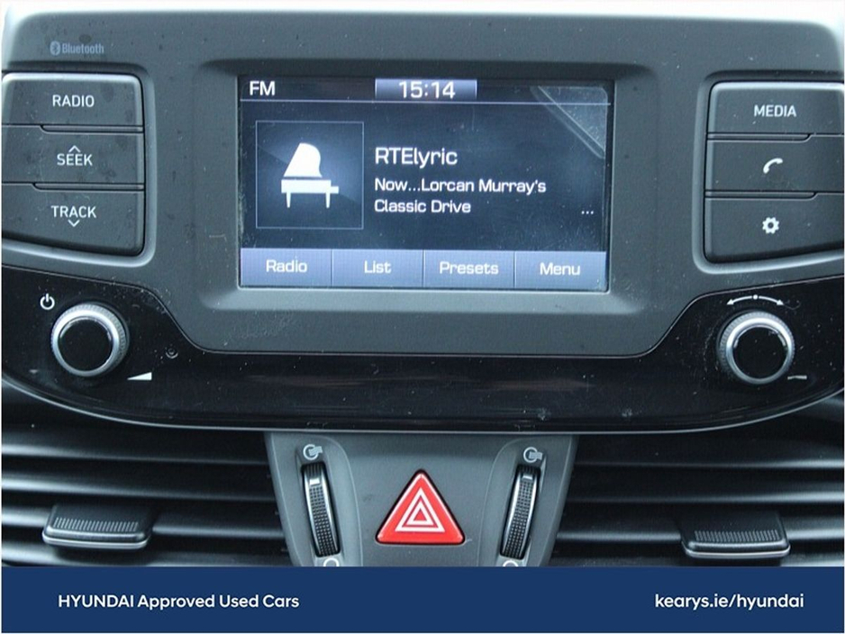 2018 Hyundai i30 - image 13