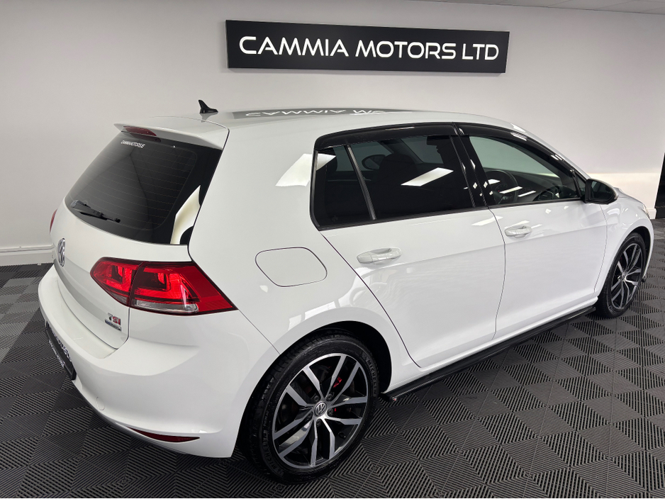 2014 Volkswagen Golf *VOLKSWAGEN GOLF* *DSG* *BT AUDIO* *AUTO LIGHTS* *REVERSE CAMERA* *AUTO HOLD* *NAV* *TRADE INS WELCOME* €13,950