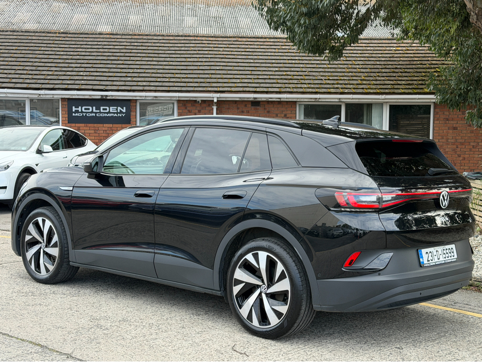 2023 Volkswagen ID.4 - image 12