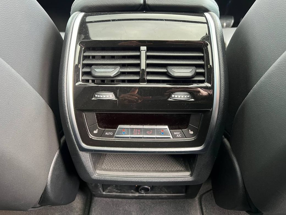 2022 BMW X5 - image 15