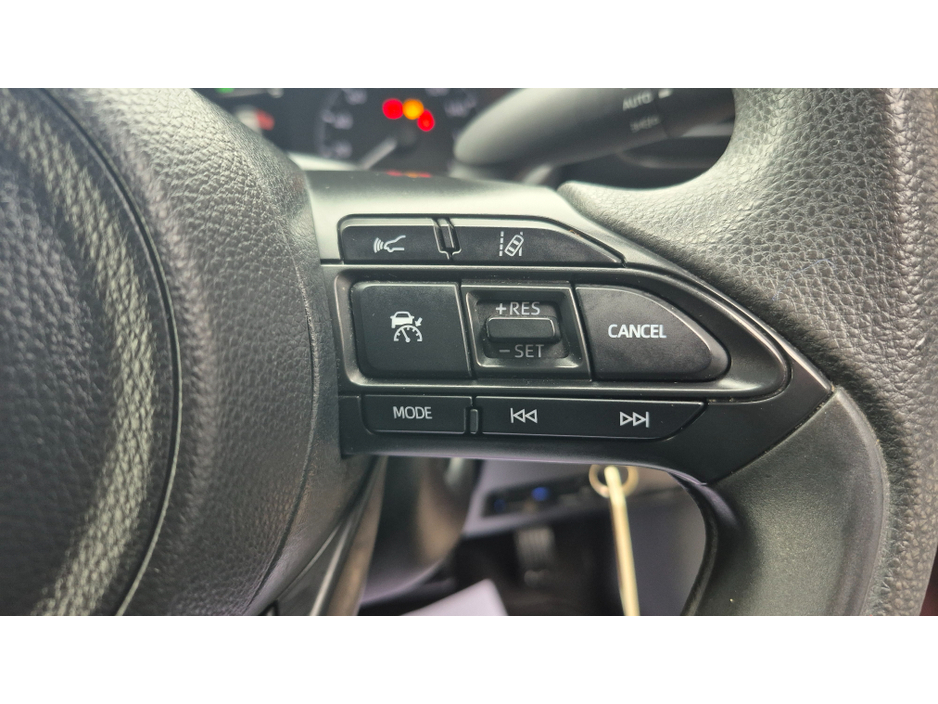 2020 Toyota Yaris - image 13