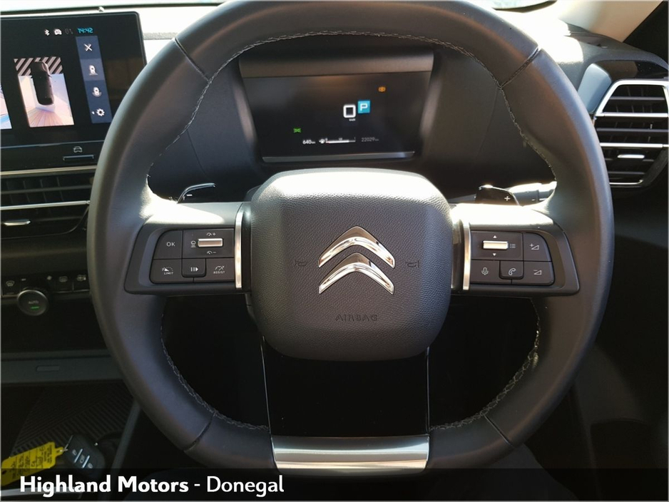 2024 Citroen C4 - image 16