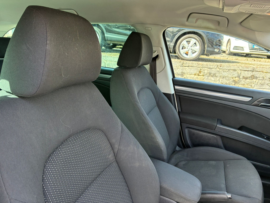 2013 Skoda Superb - image 5