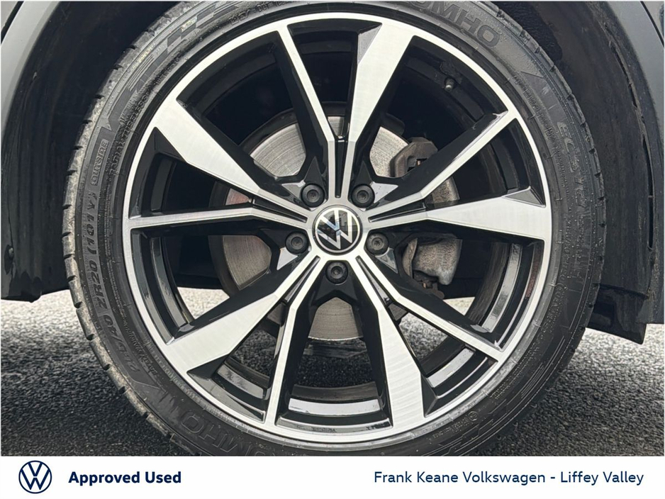 2023 Volkswagen Tiguan Allspace - image 8