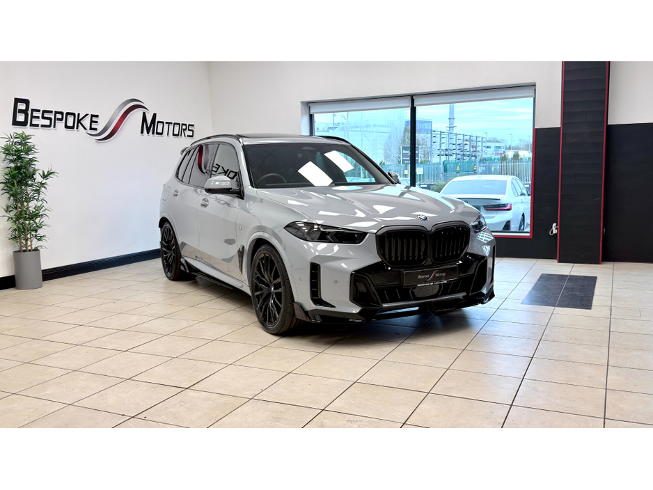 2025 BMW X5 - image 4