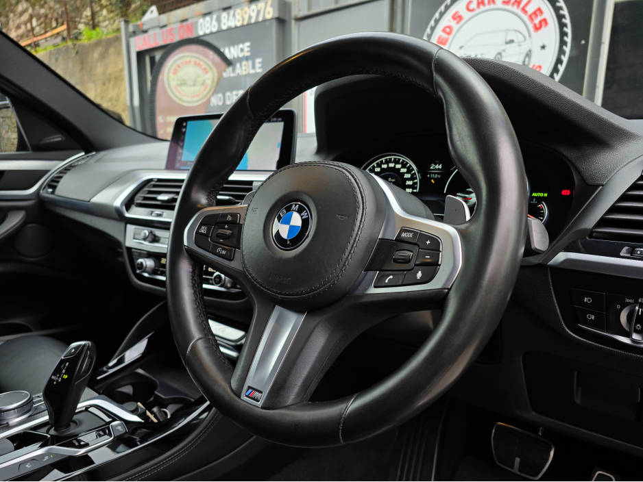 2019 BMW X4 - image 17