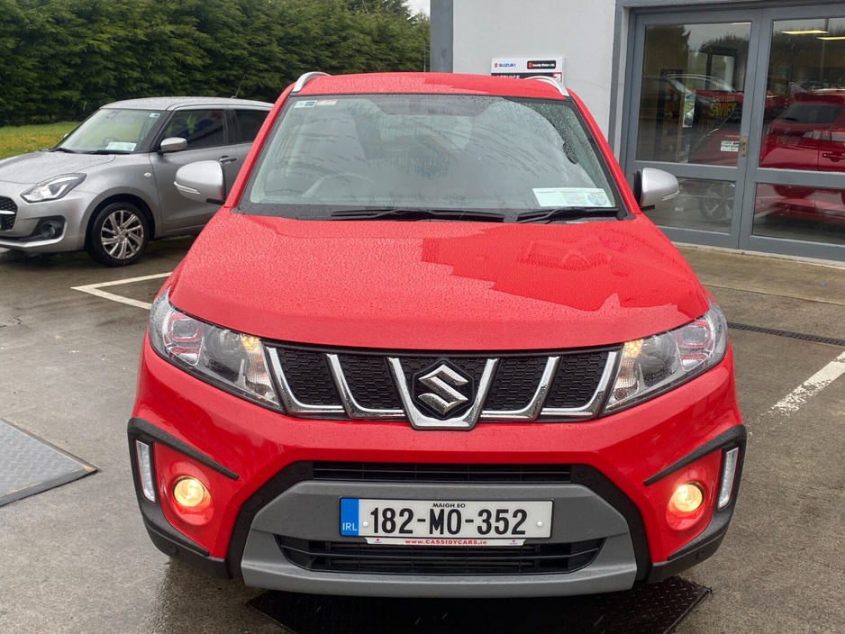 2018 Suzuki Vitara - image 2